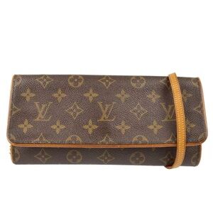 Louis Vuitton Monogram Twin Pochette in good preloved condition